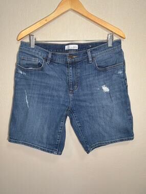 LOFT denim women’s shorts light wash subtle distressing SZ 28/6
